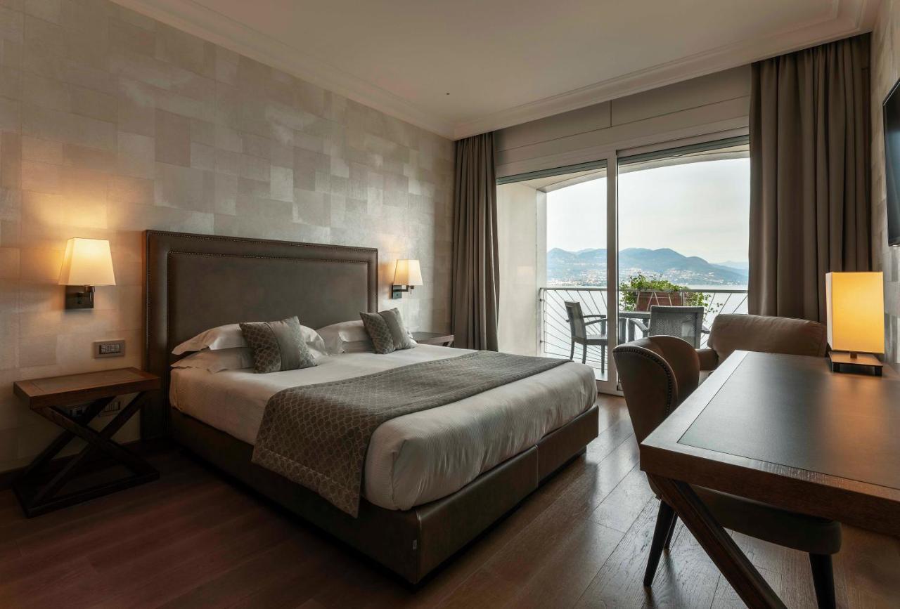 Deluxe Doppel-/Zweibettzimmer mit Seeblick