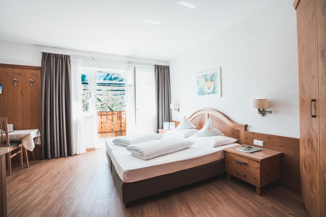 Budget Double Room,1113182328:JPEG