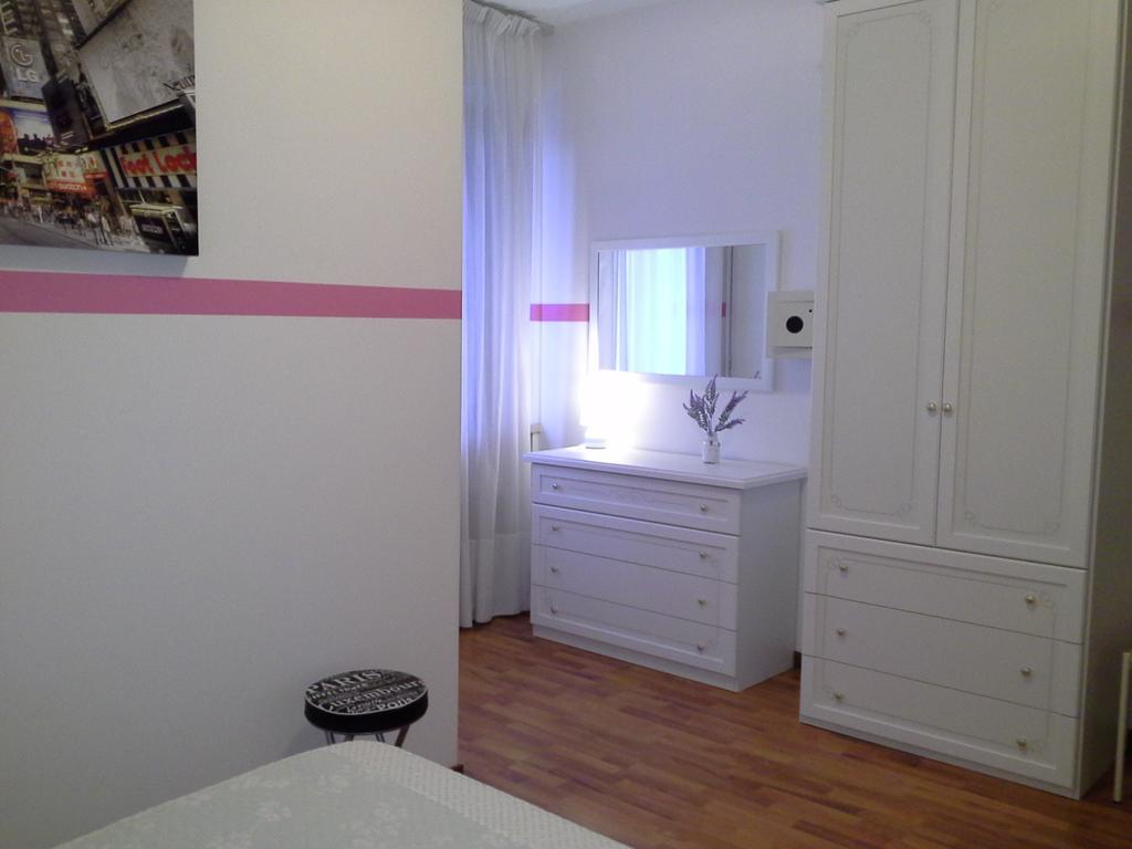Doppel- oder Zweibettzimmer