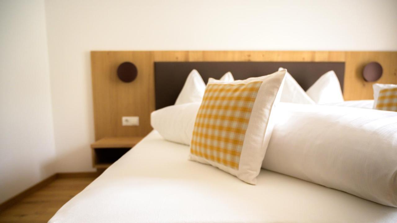 Doppelzimmer mit Balkon