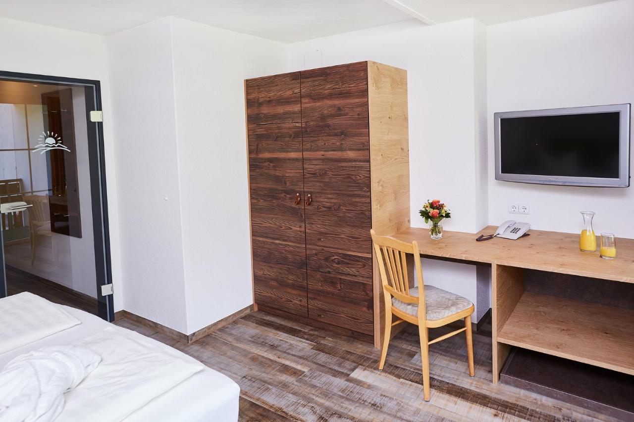 Doppelzimmer mit Balkon