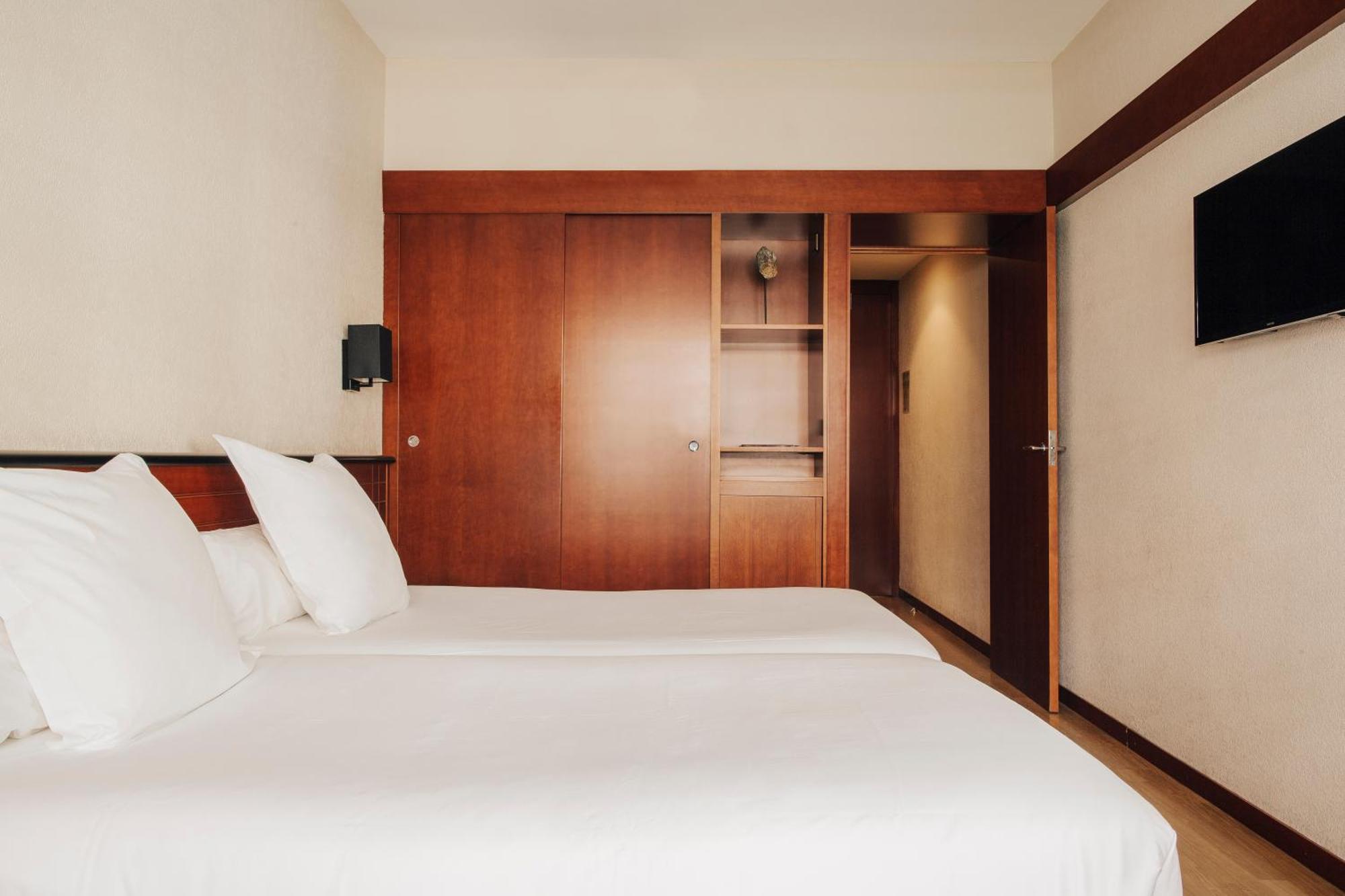 Double or Twin Room,1207905031:JPEG