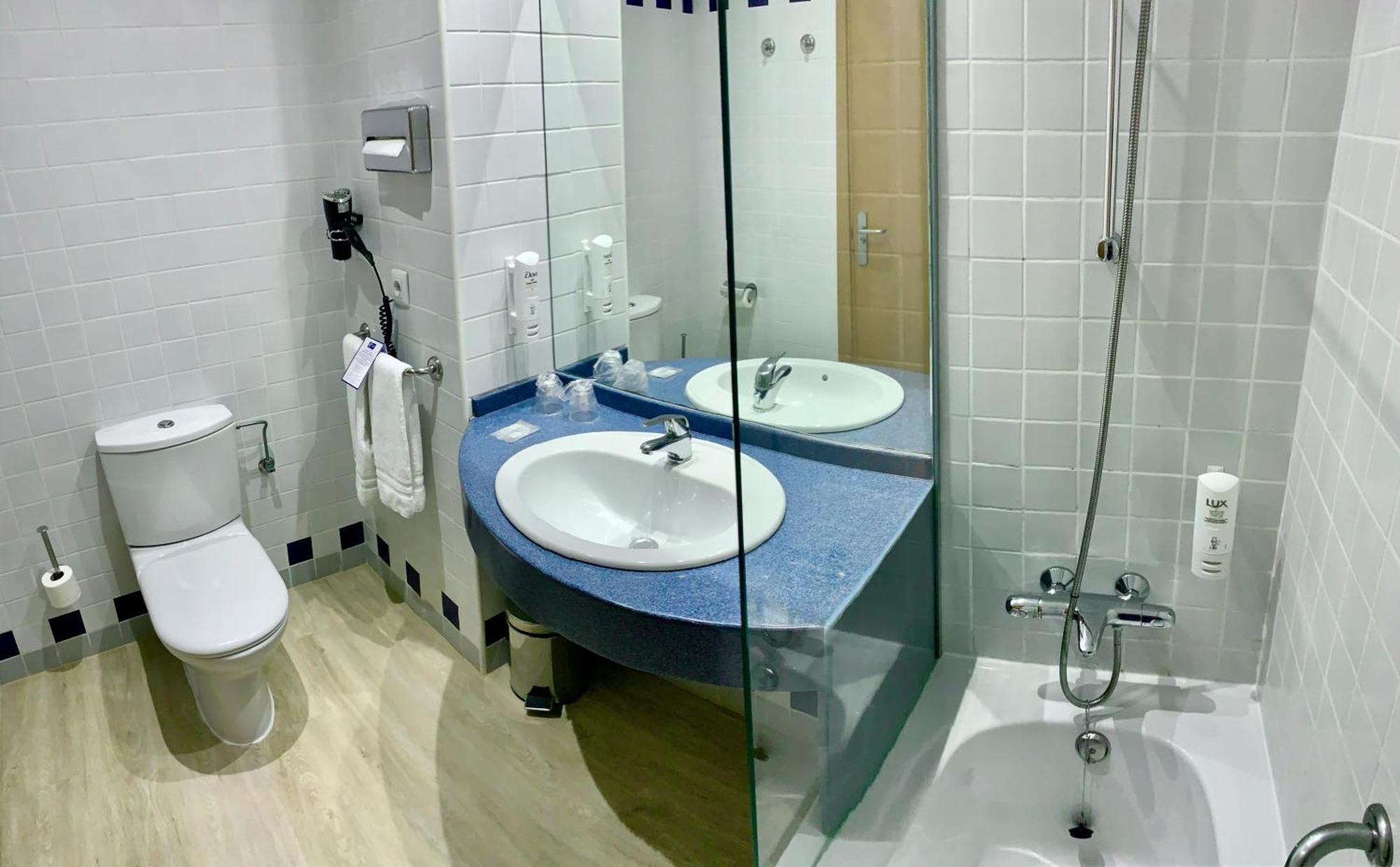 Standard Room,1709693562:JPEG