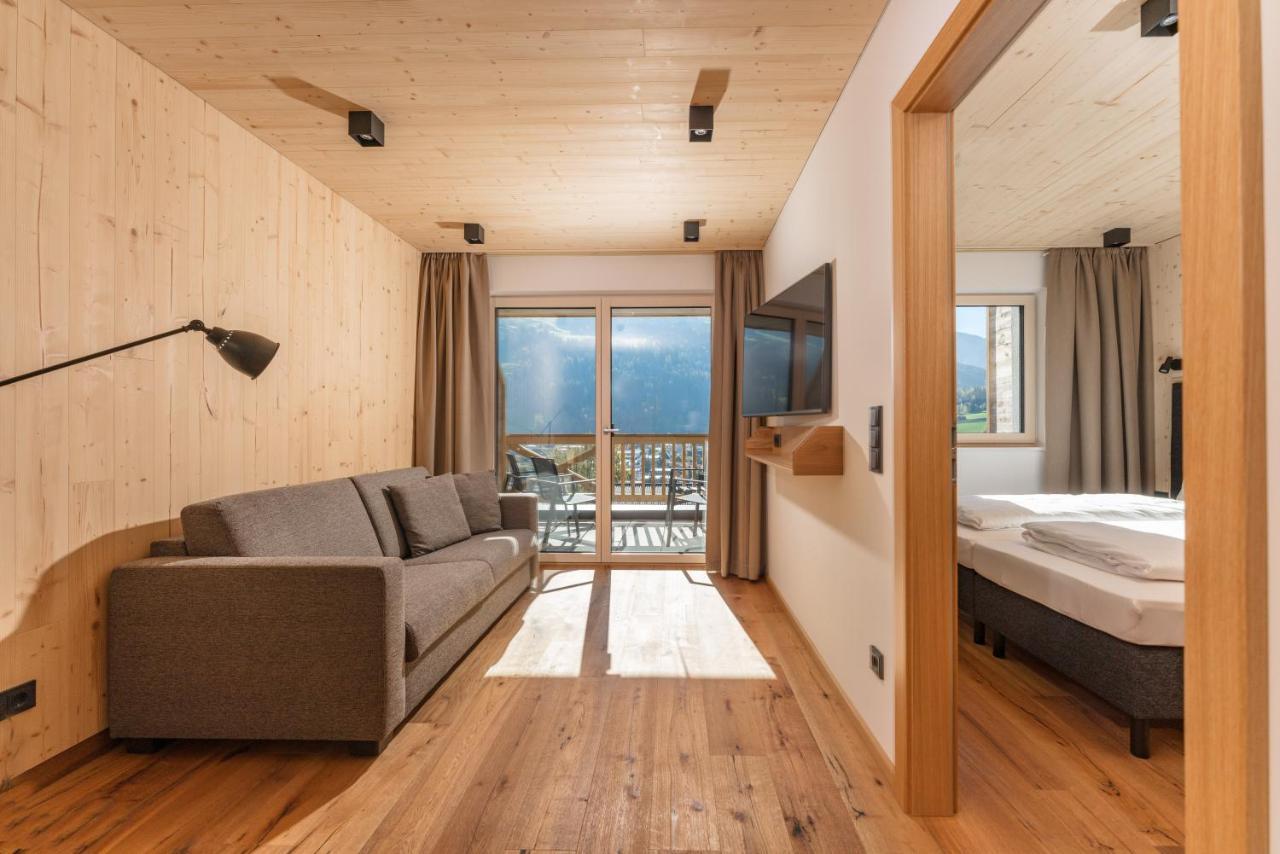 Apartment mit Balkon
