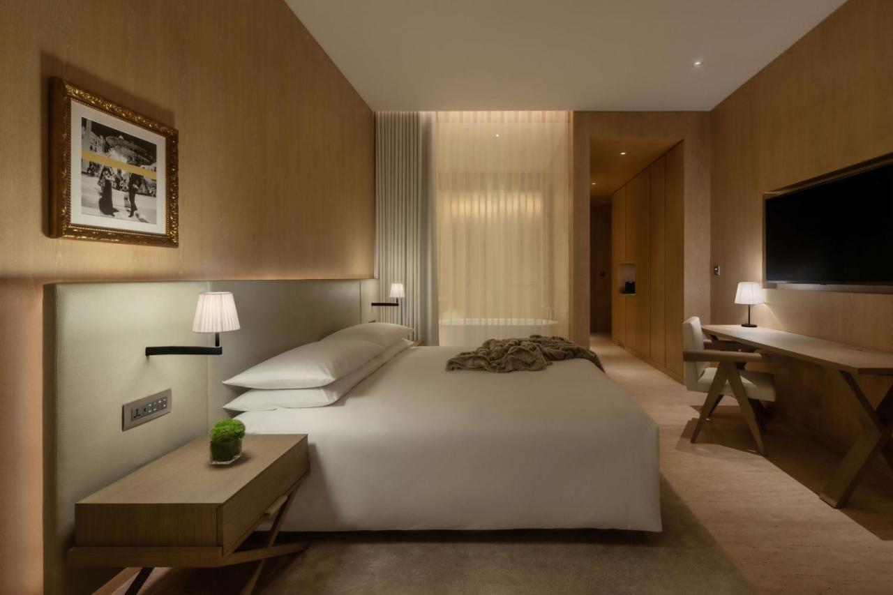 Superior Zimmer mit Kingsize-Bett und Balkon - obere Etage
