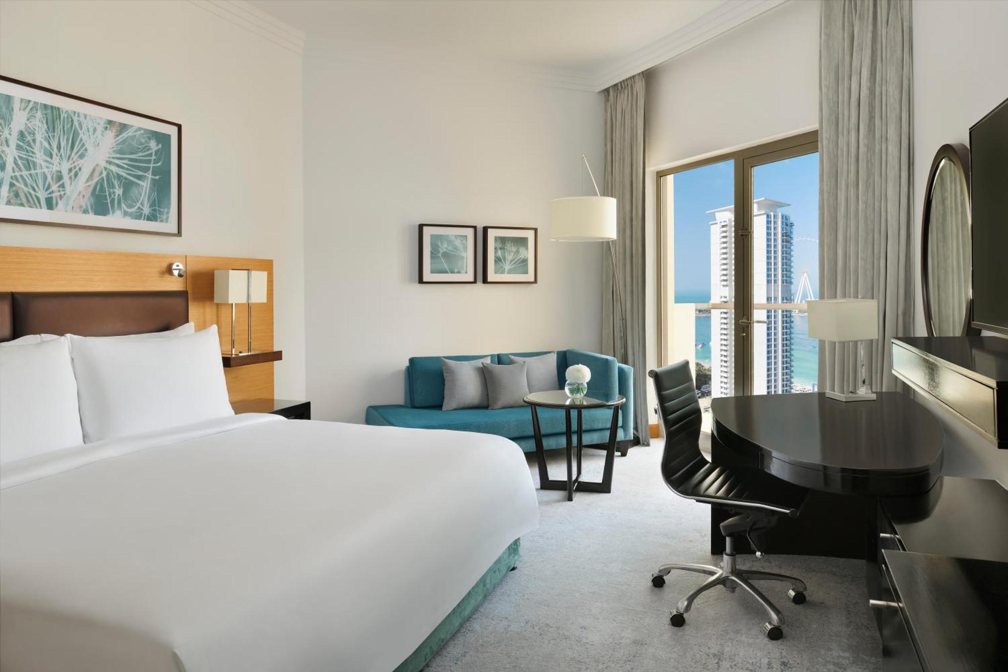 Executive Zimmer mit Kingsize-Bett, Balkon, Zugang zur Lounge, Frühstück, Erfrischungen, Getränken am Abend sowie Canapés