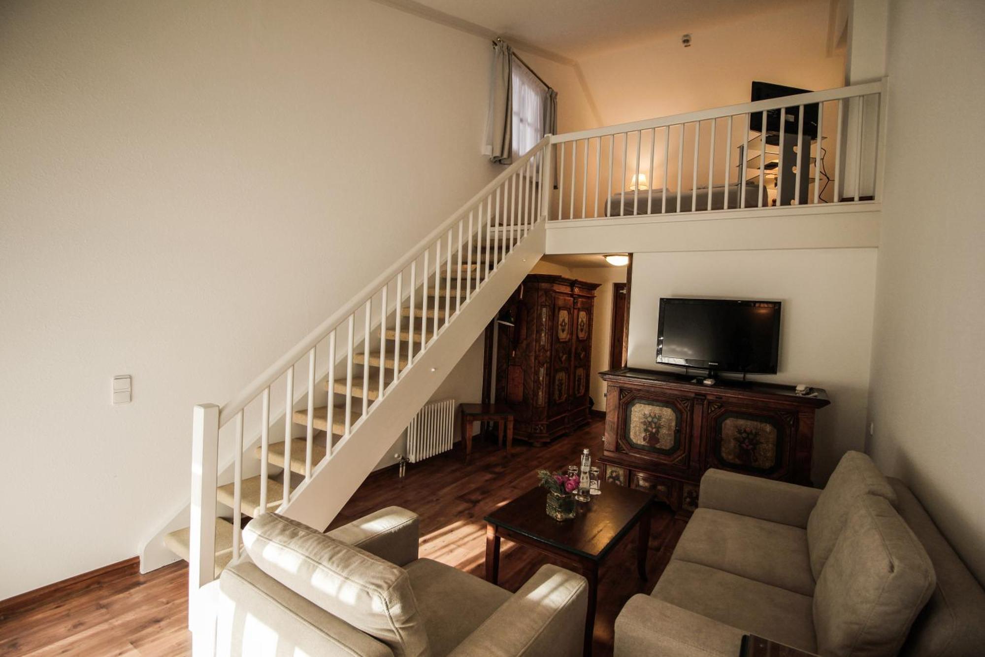 Maisonette Room,1704860489:JPEG
