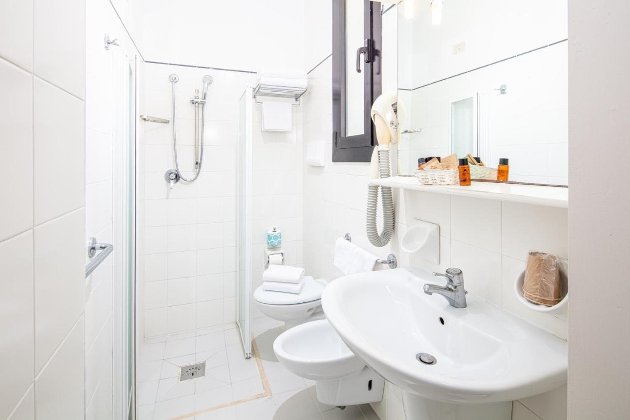 Familiensuite mit Terrasse und Meerblick