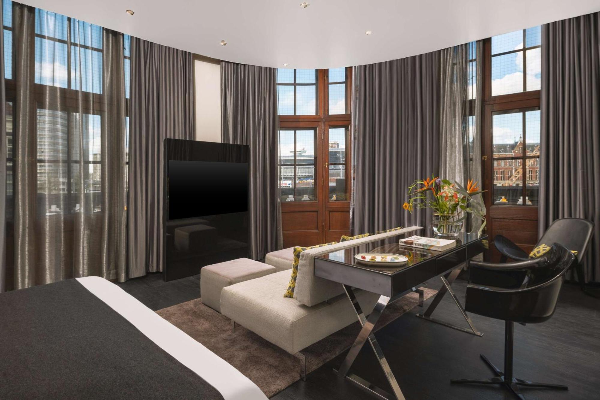 Junior Suite Art mit Kanalblick