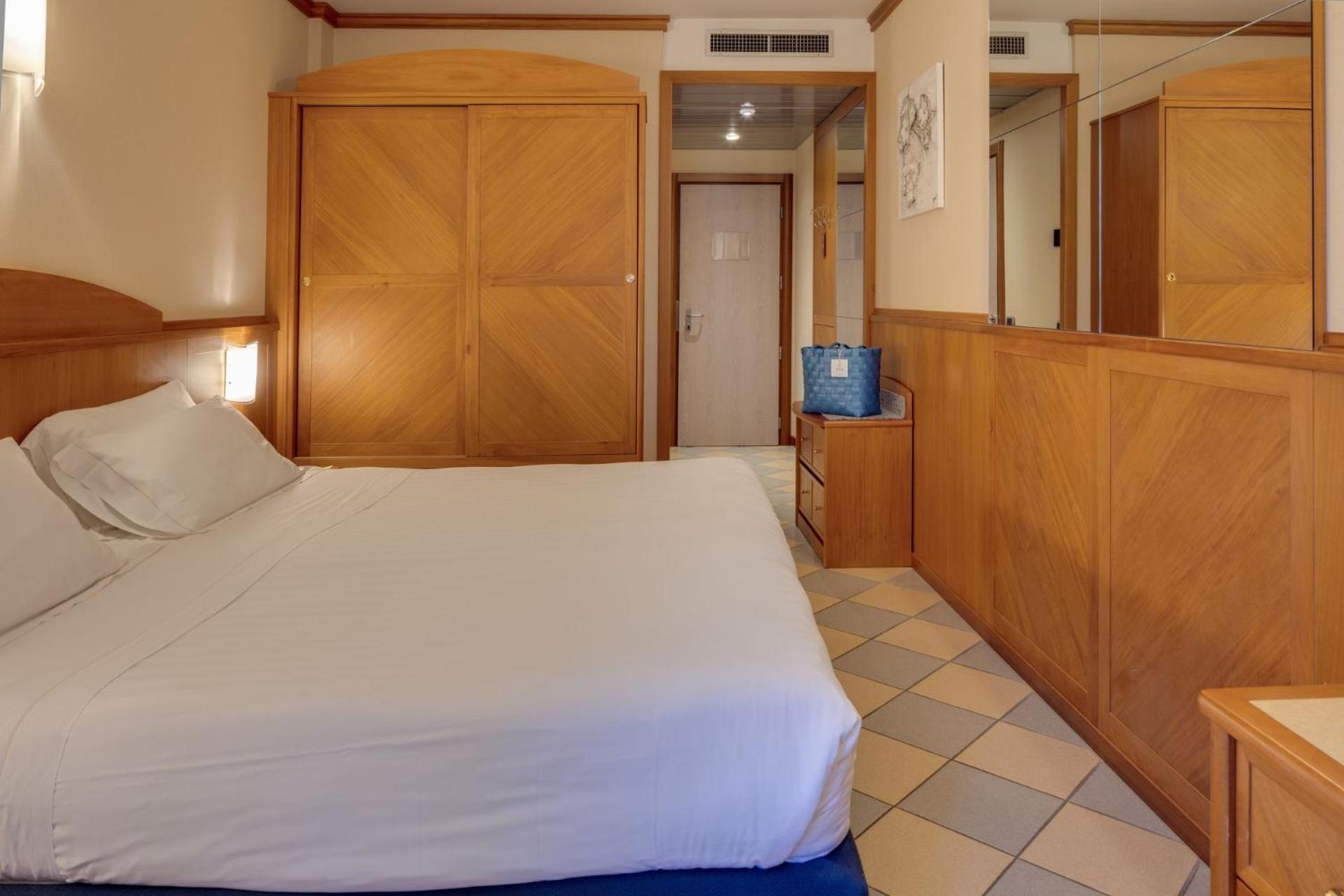 Standard Doppel- oder Zweibettzimmer mit Terrasse/Balkon – Nebengebäude