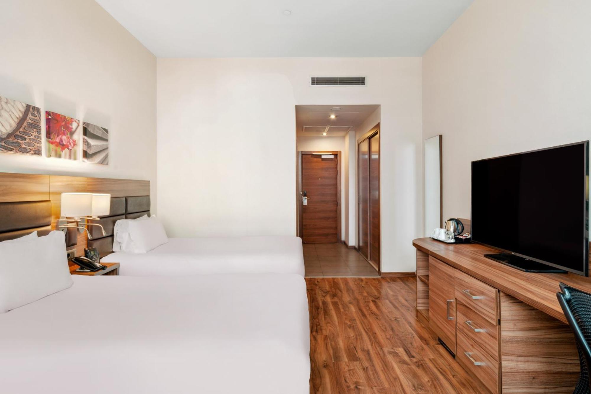 Doppelzimmer mit 2 Doppelbetten
