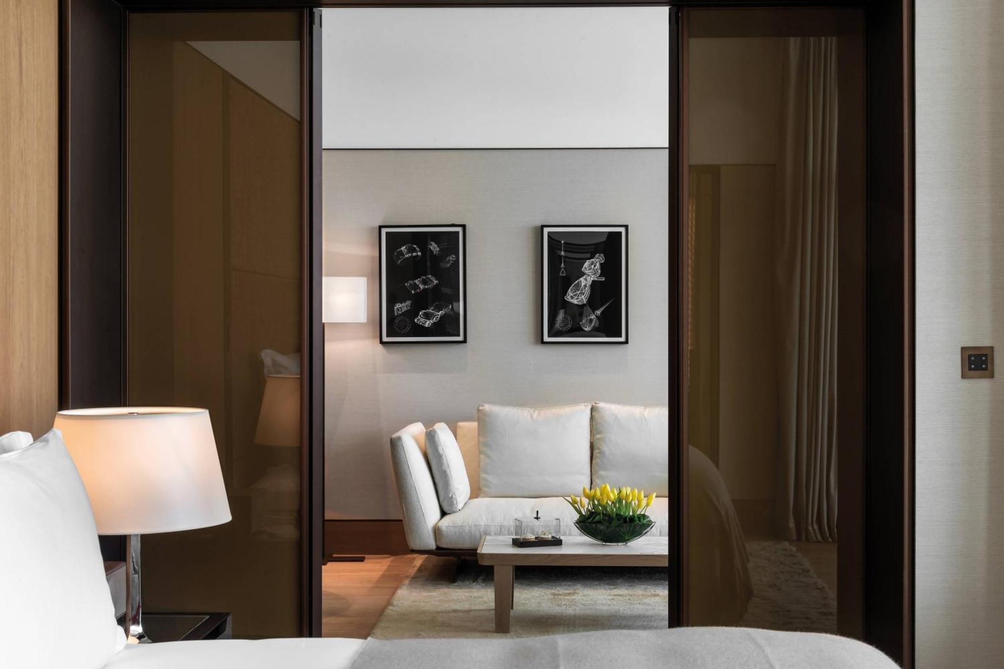 Junior Suite mit Kingsize-Bett und Balkon