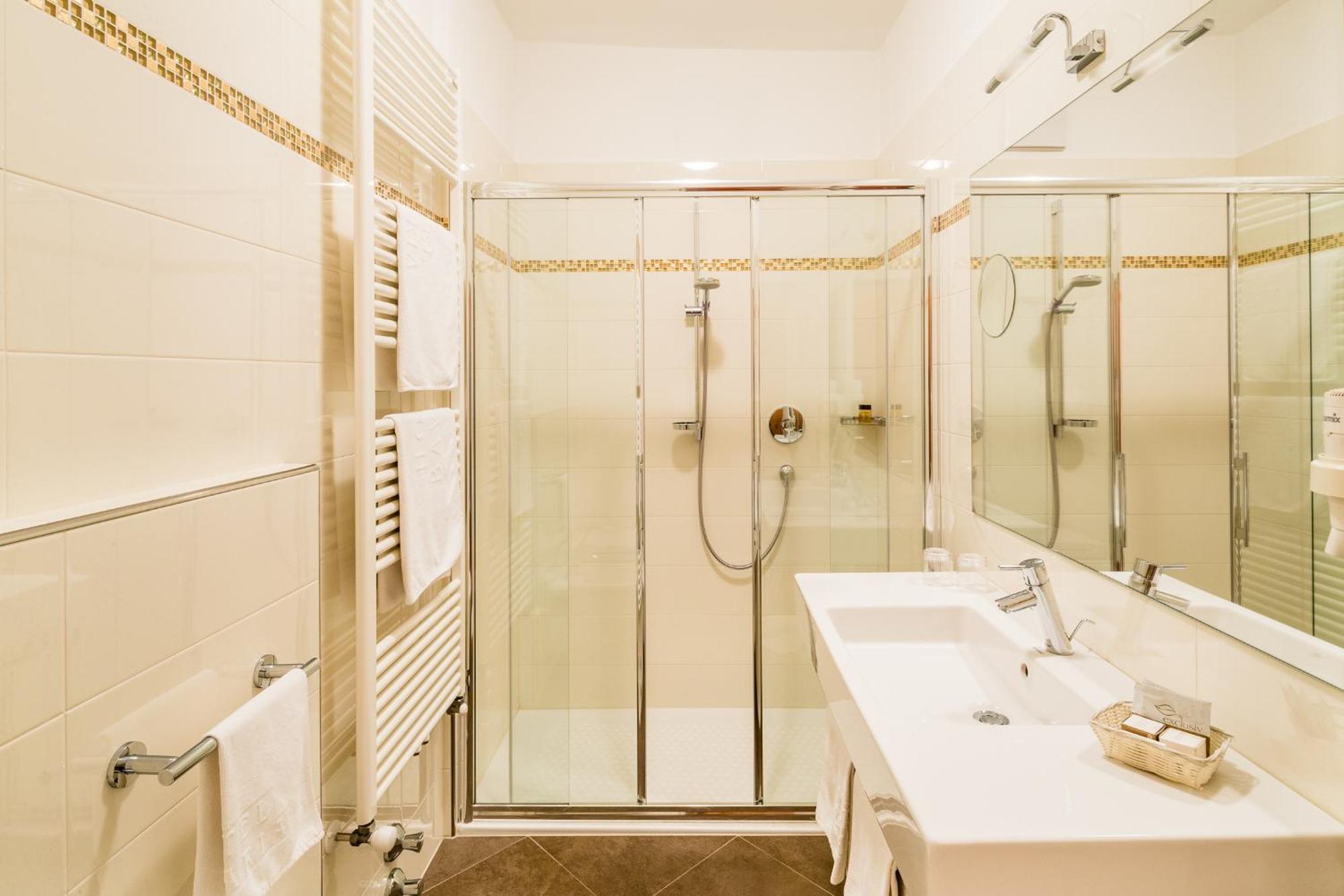 Doppelzimmer mit Balkon - Nebengebäude