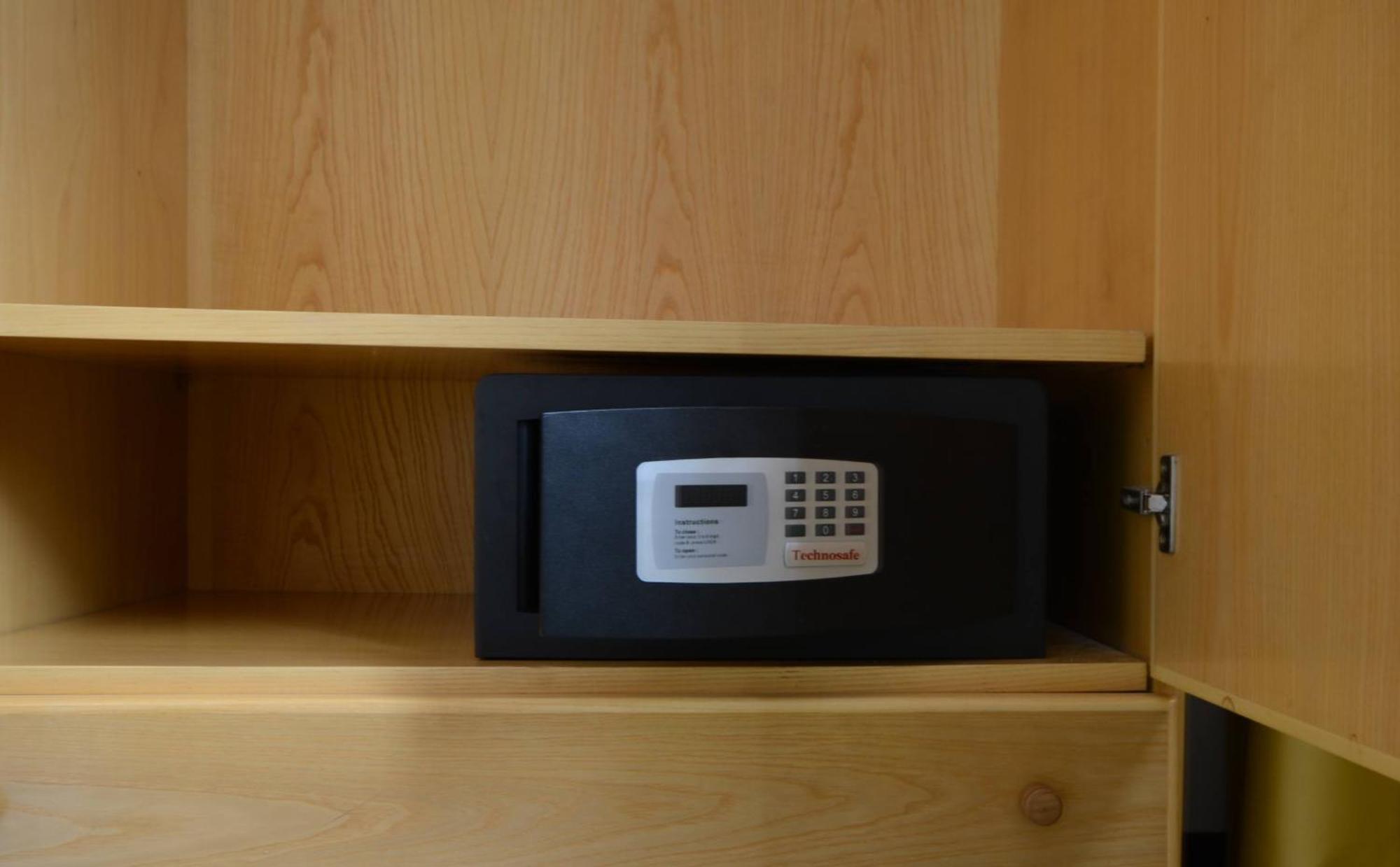 Doppel- oder Zweibettzimmer mit Balkon - Erdgeschoss