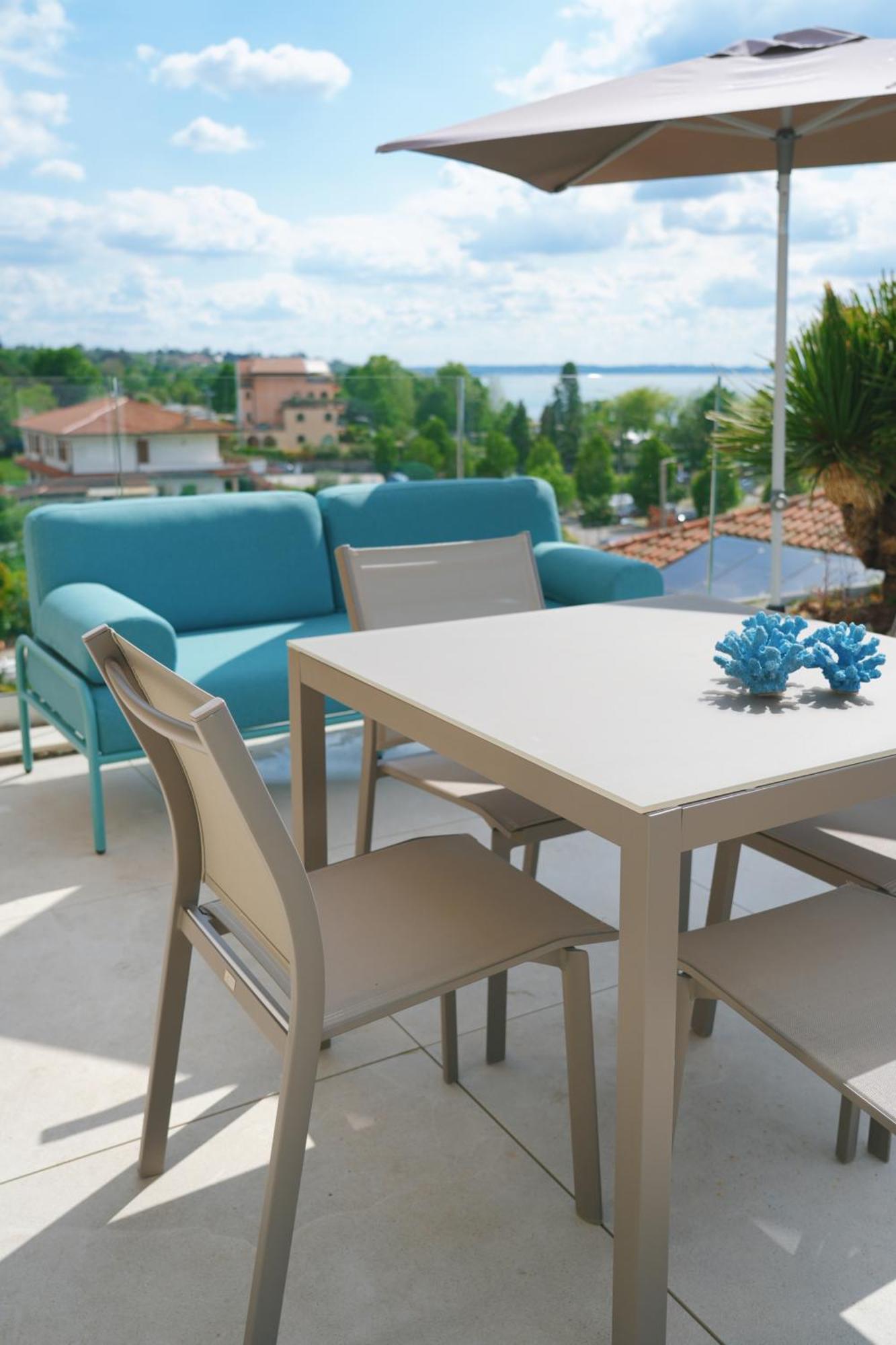 Suite Private Pool Lake View