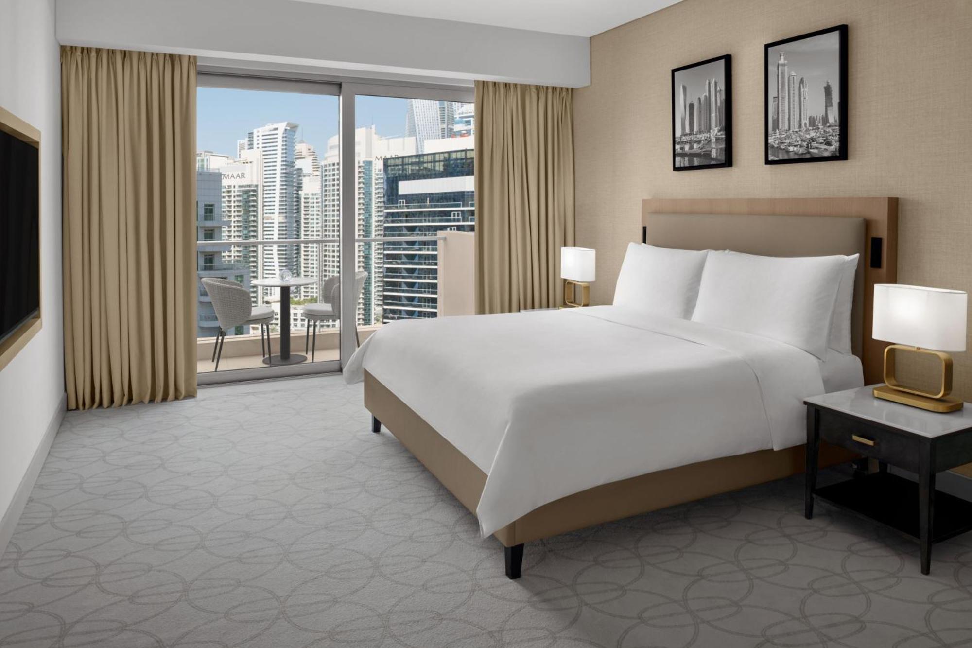 Tower Suite mit Kingsize-Bett, Schlafsofa und Stadtblick – Club-Etage