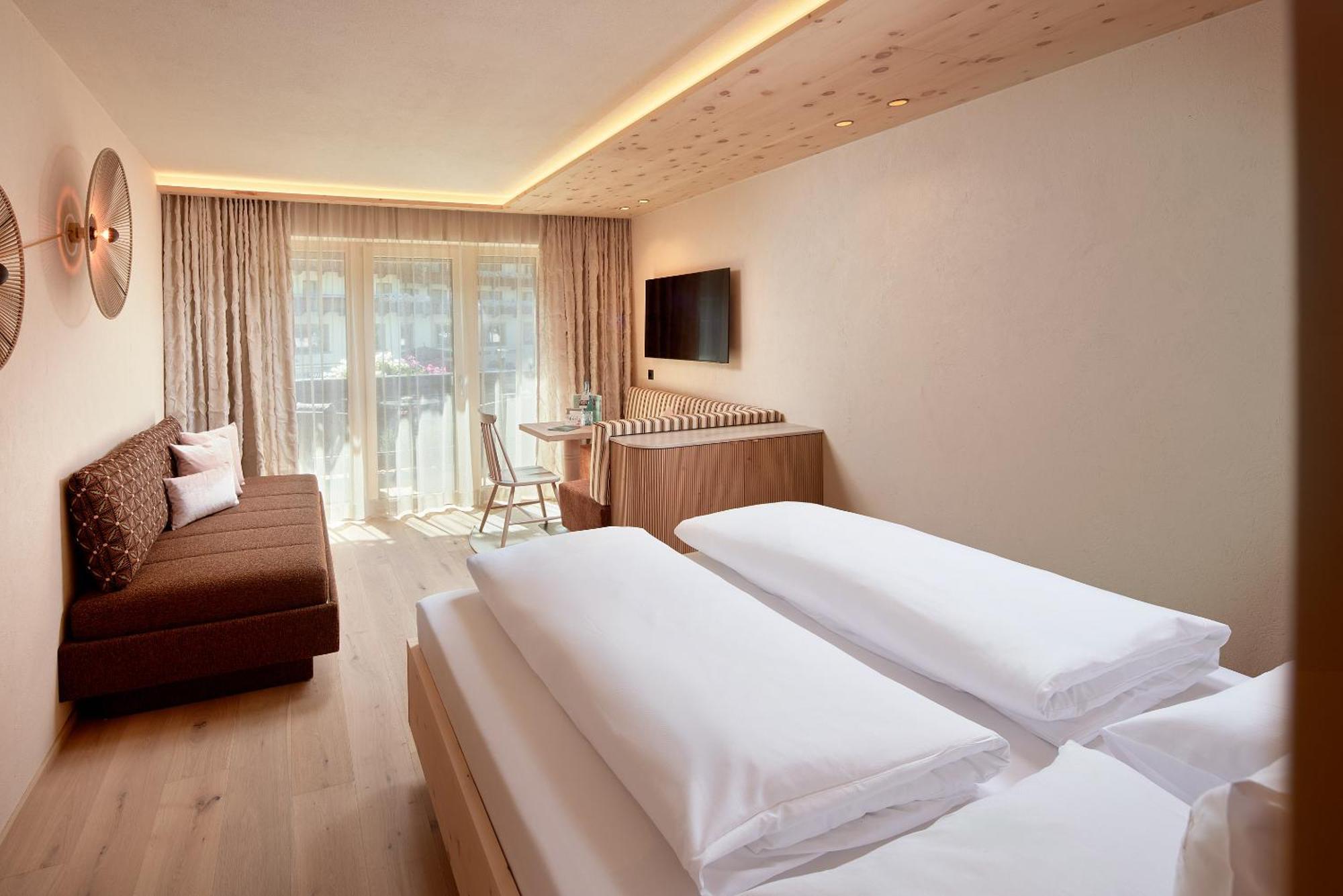 Junior Suite (3 Erwachsene) mit Balkon