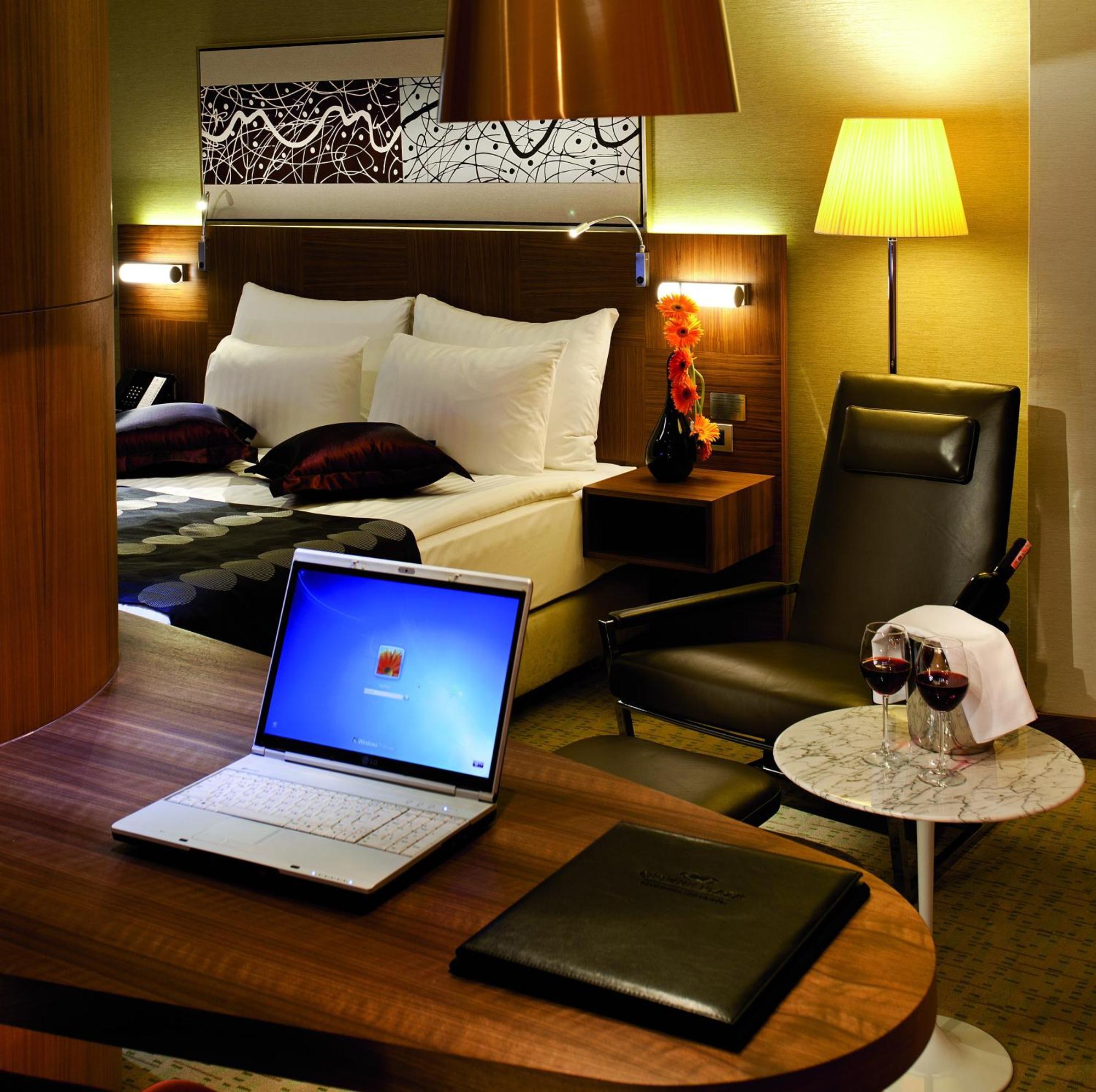 Premium Zimmer mit Kingsize-Bett – Zugang zur Lounge