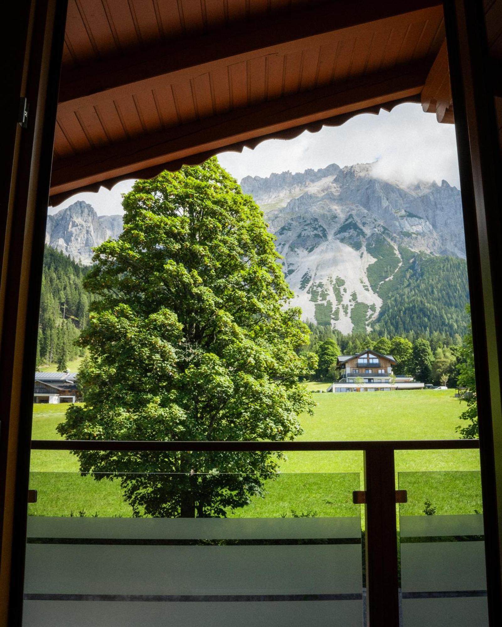 Studio mit Balkon