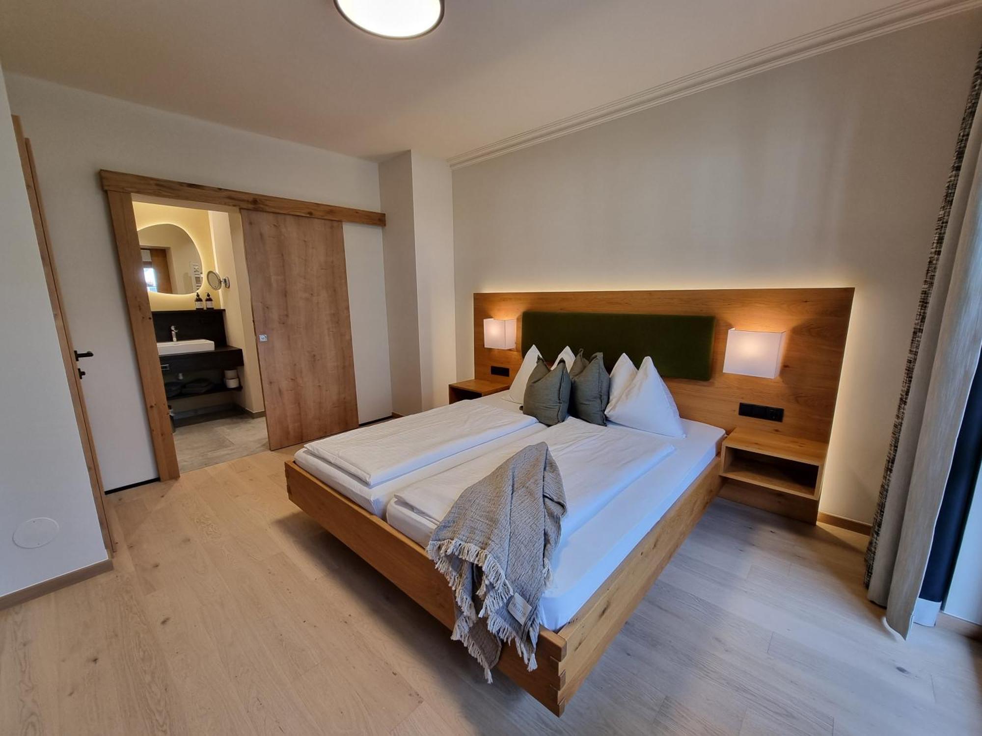 Familienzimmer mit Bad