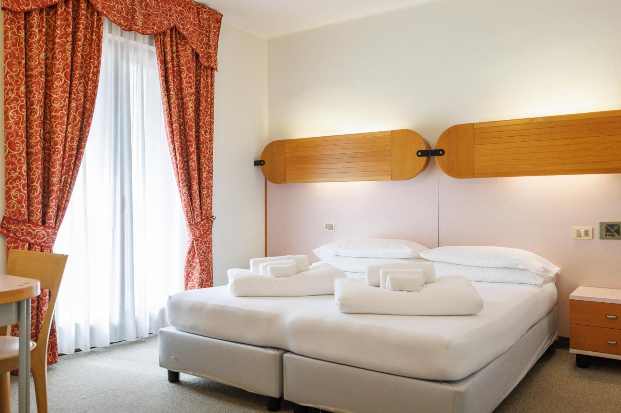 Double or Twin Room,1614778263:JPEG