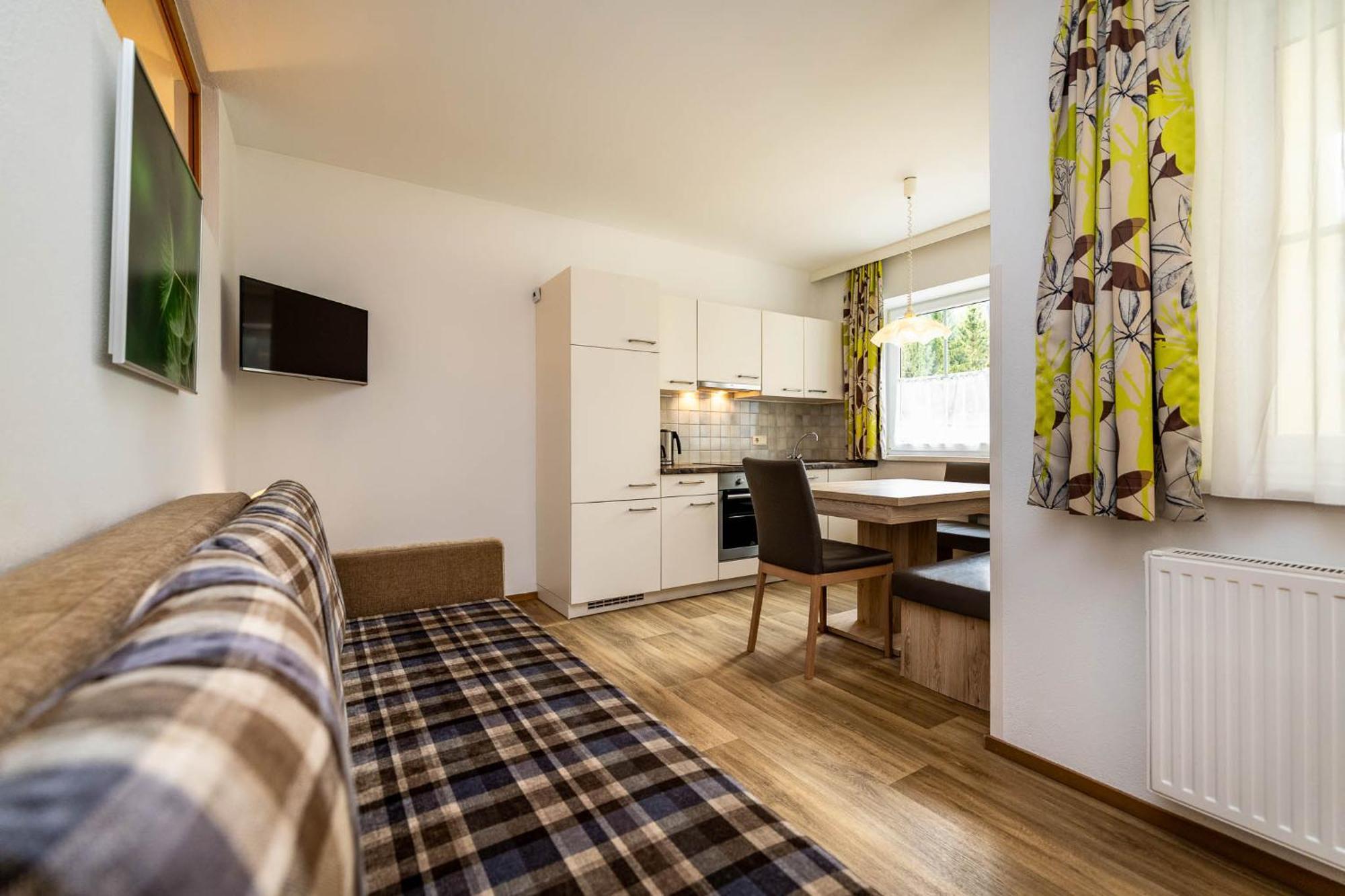 One-Bedroom Apartment,1663760984:JPEG