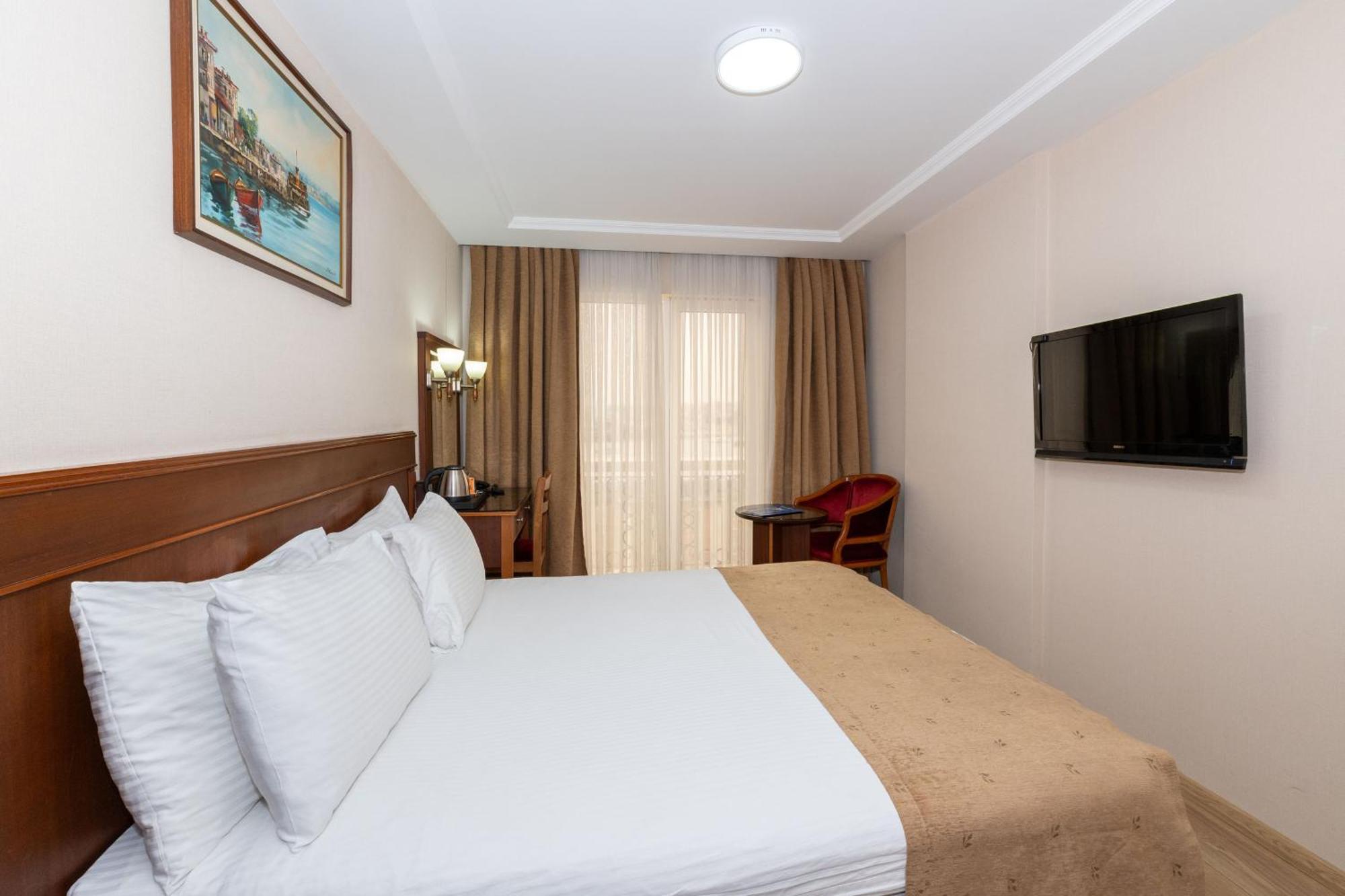 Budget Double or Twin Room,1664648257:JPEG