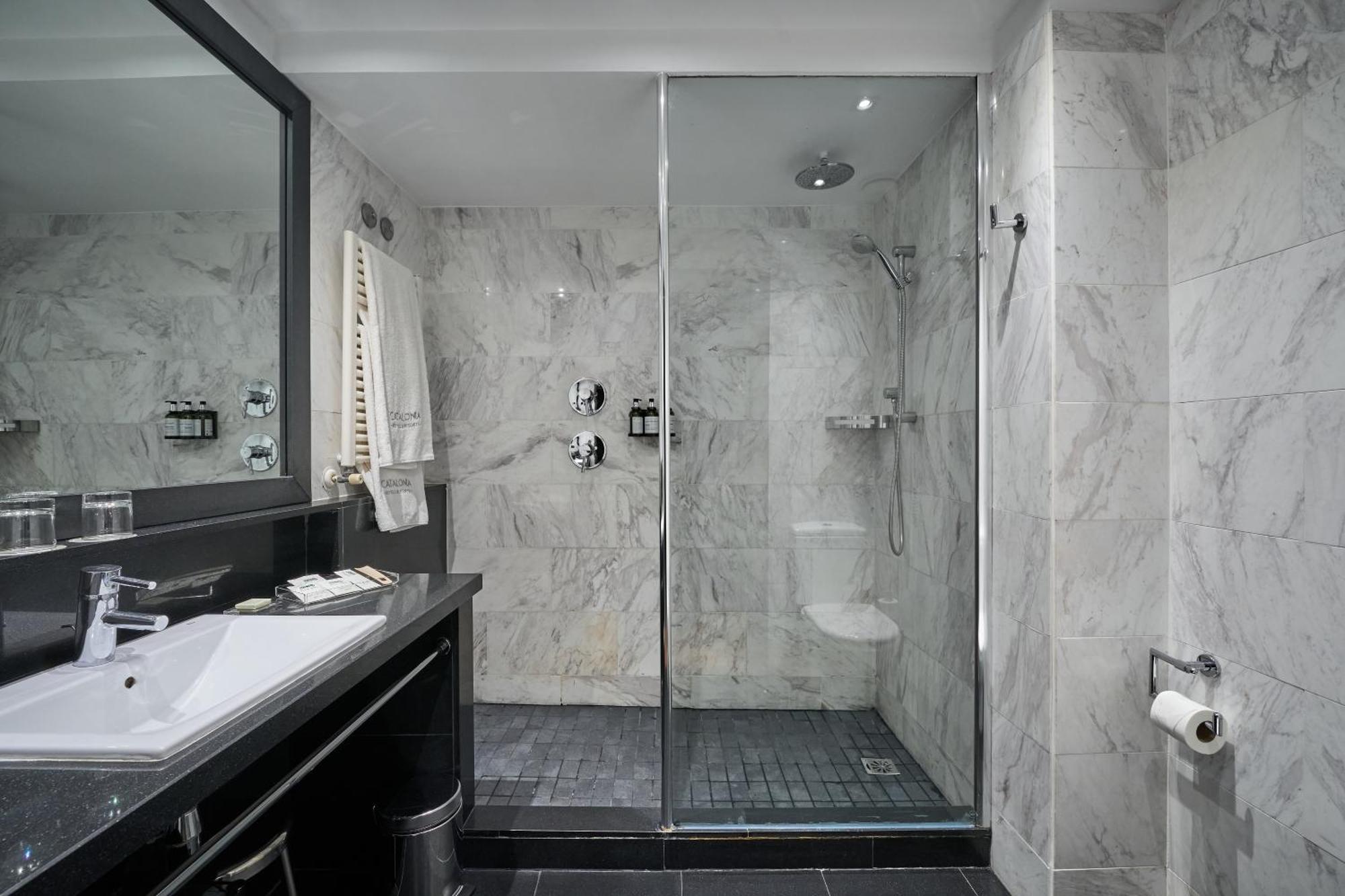 Triple Room,1676733651:JPEG