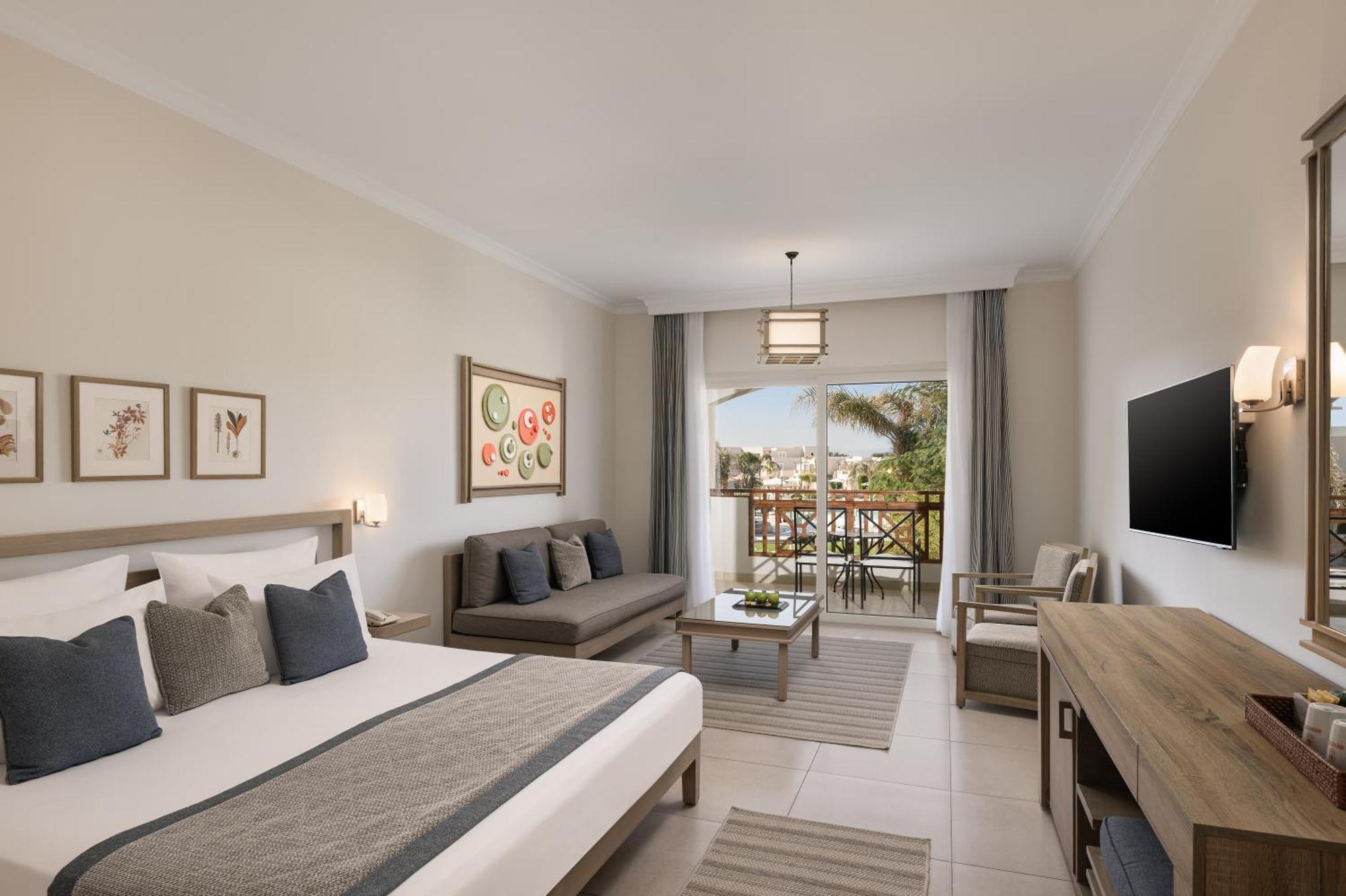 Superior, Queen or Twin Bed, Pool View,1697912288:JPEG