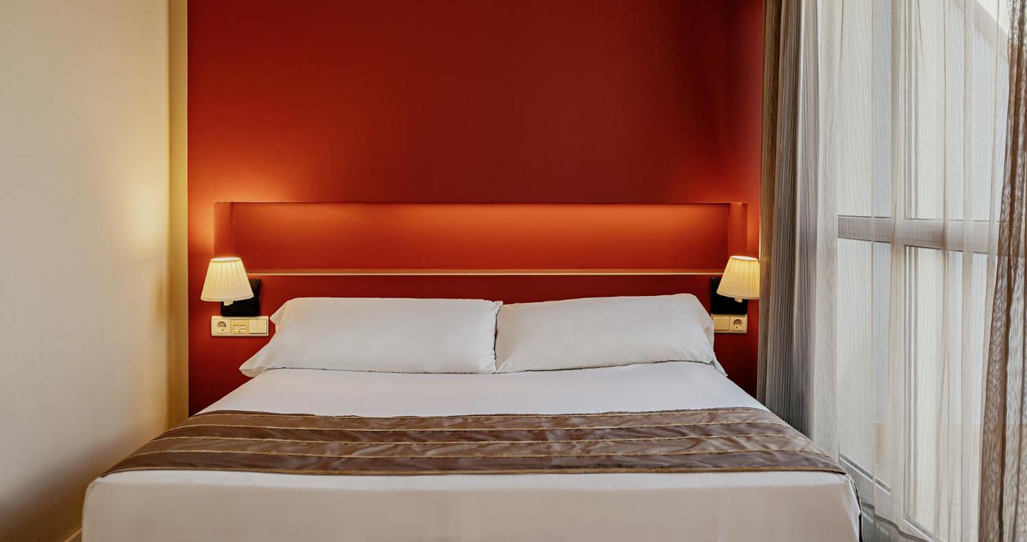 Deluxe Doppel-/Zweibettzimmer mit Whirlpool