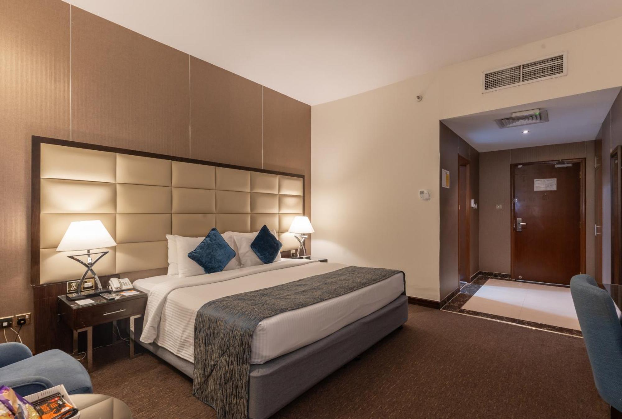 Deluxe Zimmer mit Queensize-Bett - Nichtraucher