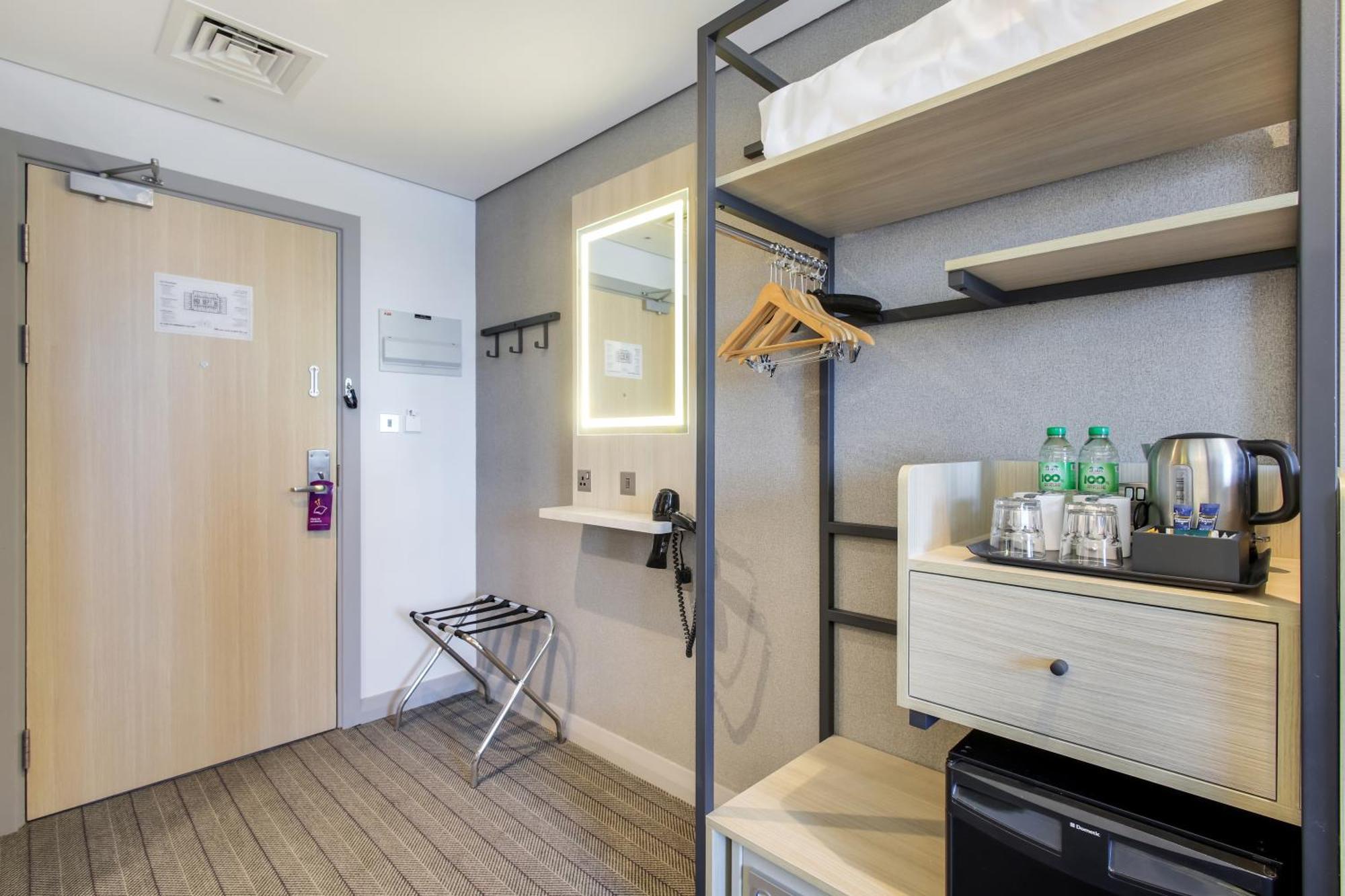 Zweibettzimmer New Style – Nichtraucher – kostenloser DXB-Flughafentransfer Alle 30 Minuten bis T1 & 3