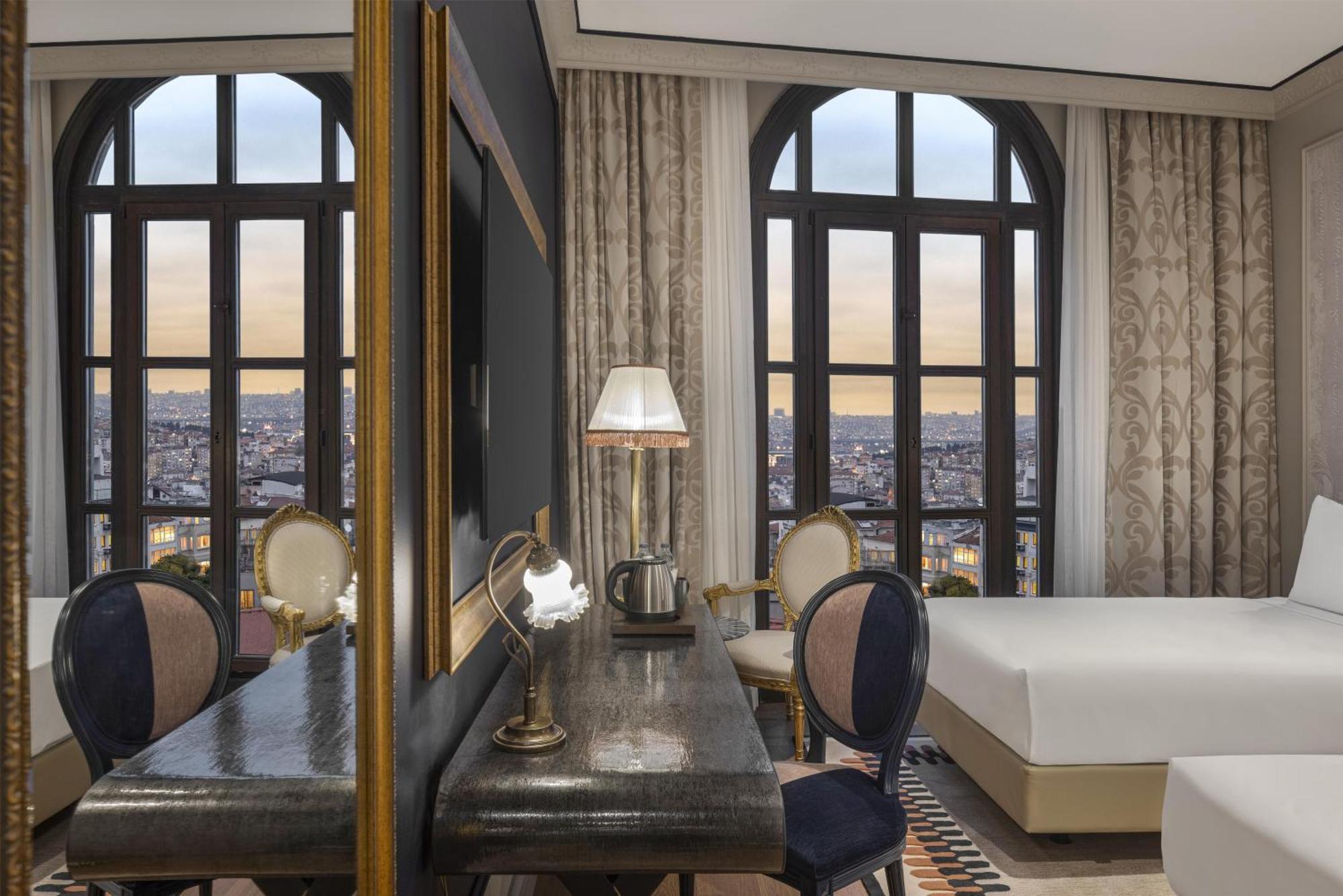 Deluxe Zweibettzimmer mit Stadtblick