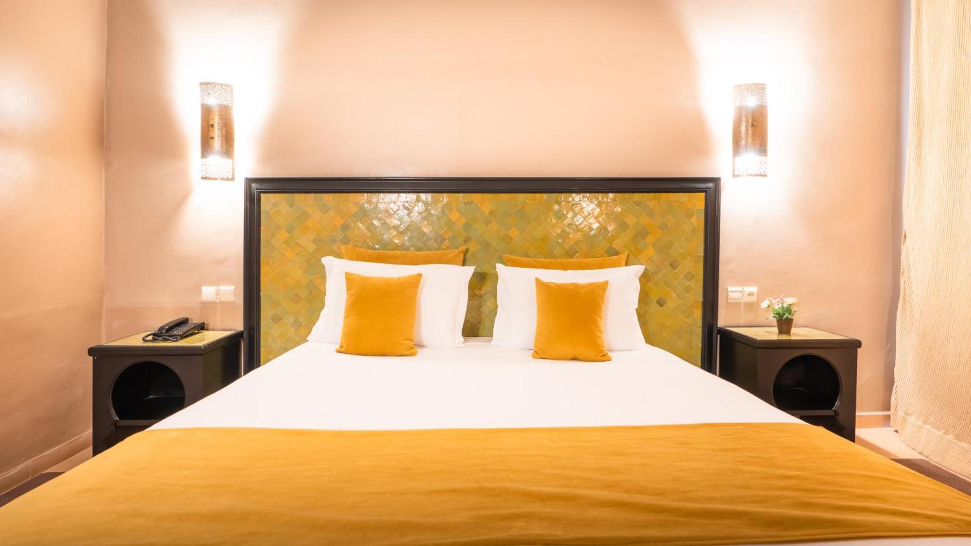 Doppelzimmer mit Poolblick