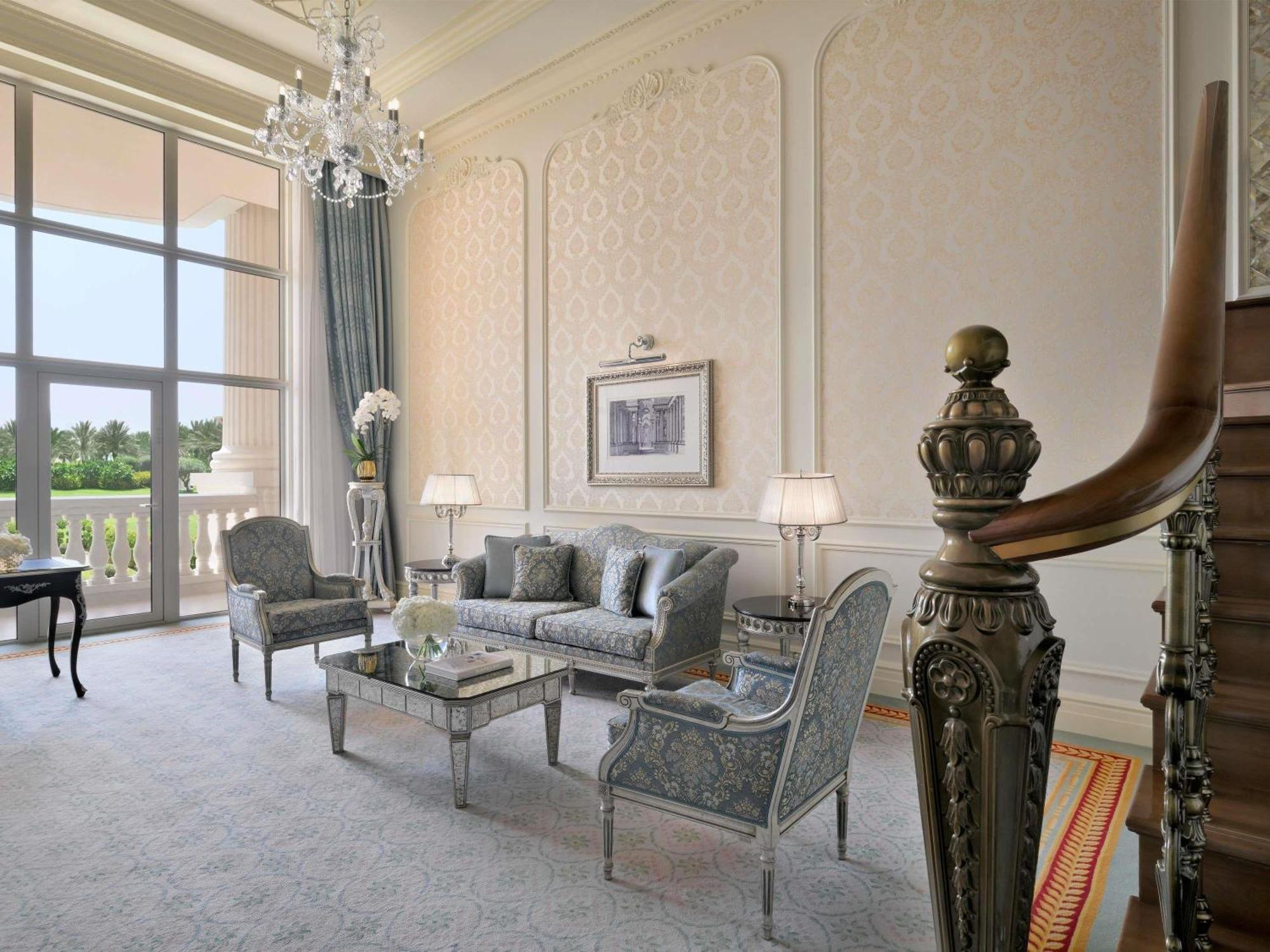 Maisonette-Suite mit Balkon und Zugang zur Club Lounge