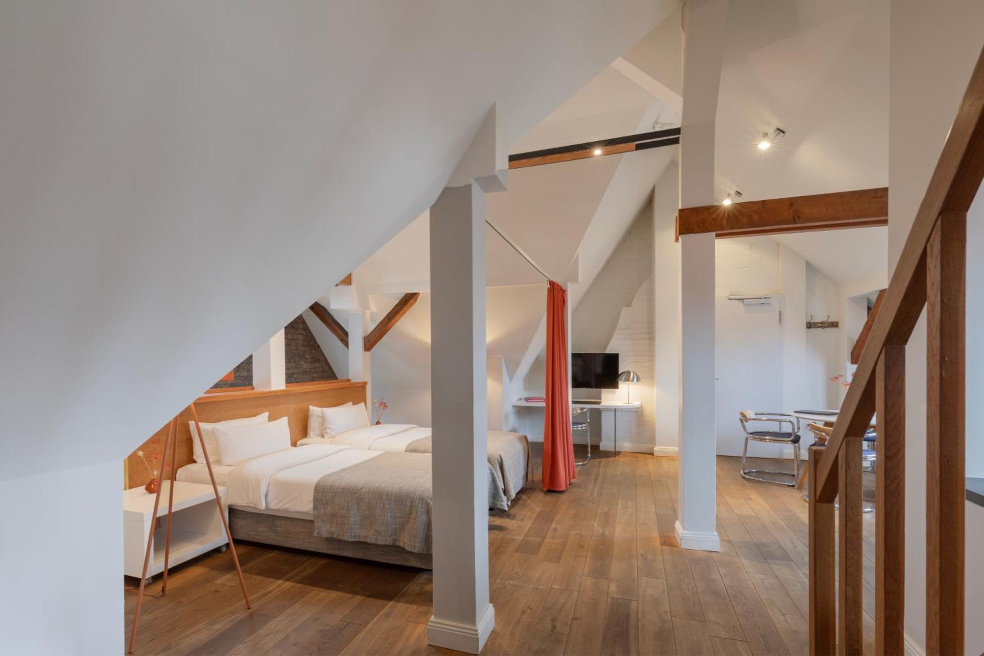 Maisonette Studio