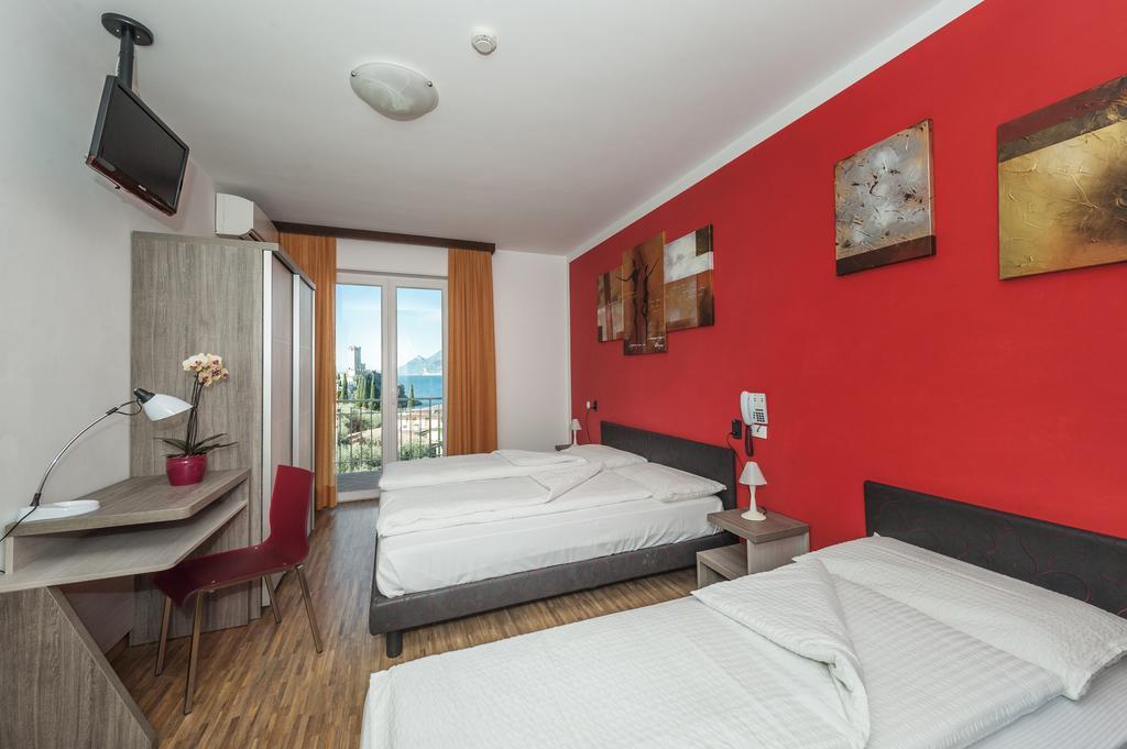 Vierbettzimmer mit Seeblick - Obergeschoss