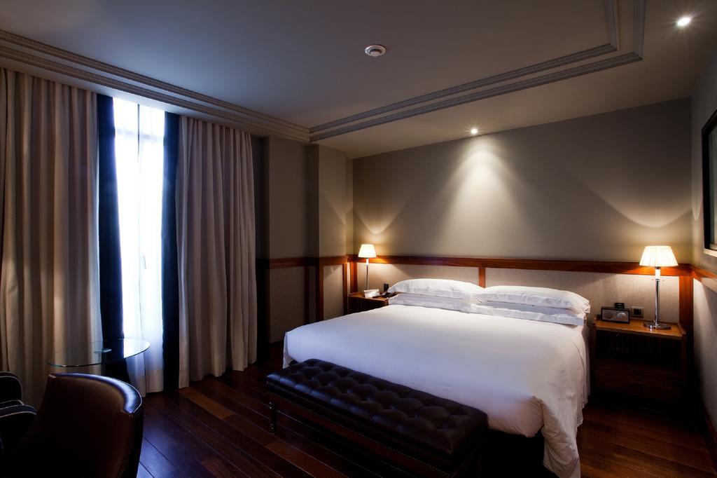 Deluxe Doppel-/Zweibettzimmer