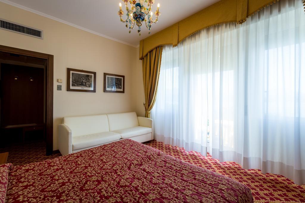 Dreibettzimmer mit Seeblick