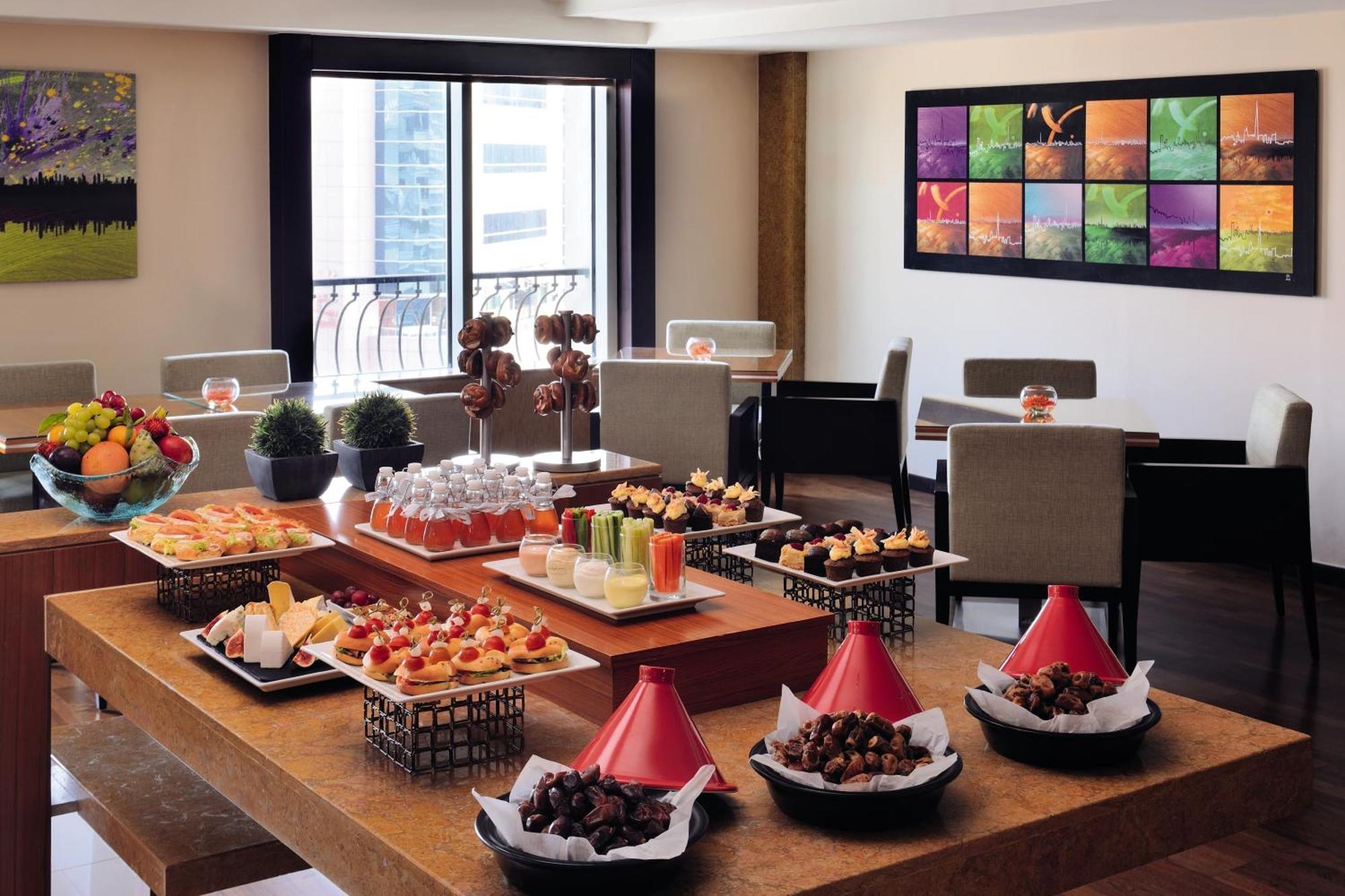 AVANI Executive Suite with Living & Dining Area, Early Check-In & Late Check-Out, Happy Hours Section, Rooftop Pool Access