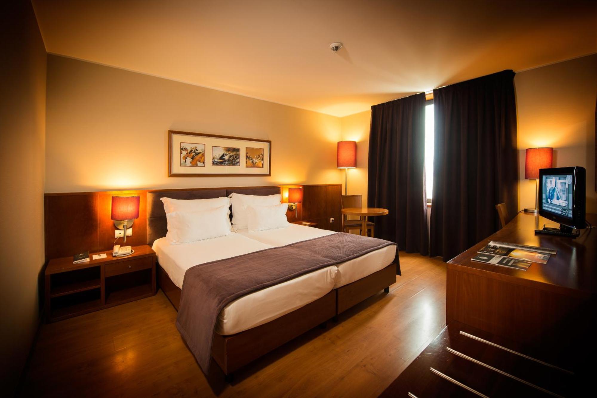 Twin Room,1433284102:JPEG