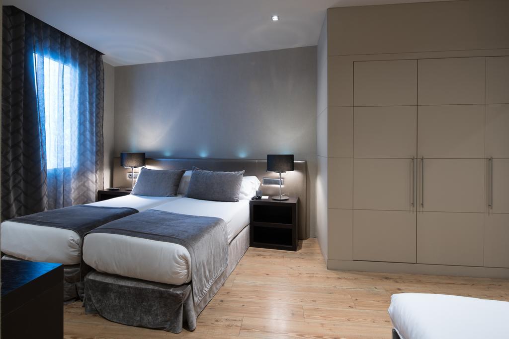 Dreibettzimmer