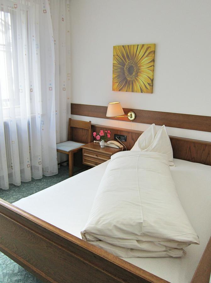 Single Room Balcony