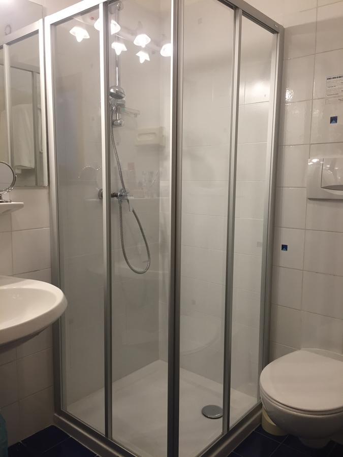 Dreibettzimmer