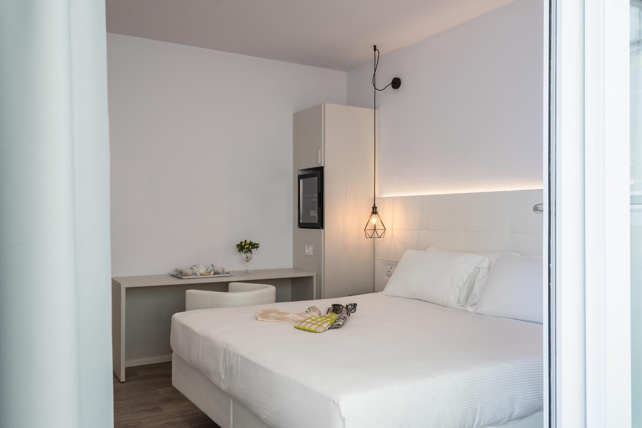 Superior Doppel-/Zweibettzimmer mit teilweisem Meerblick