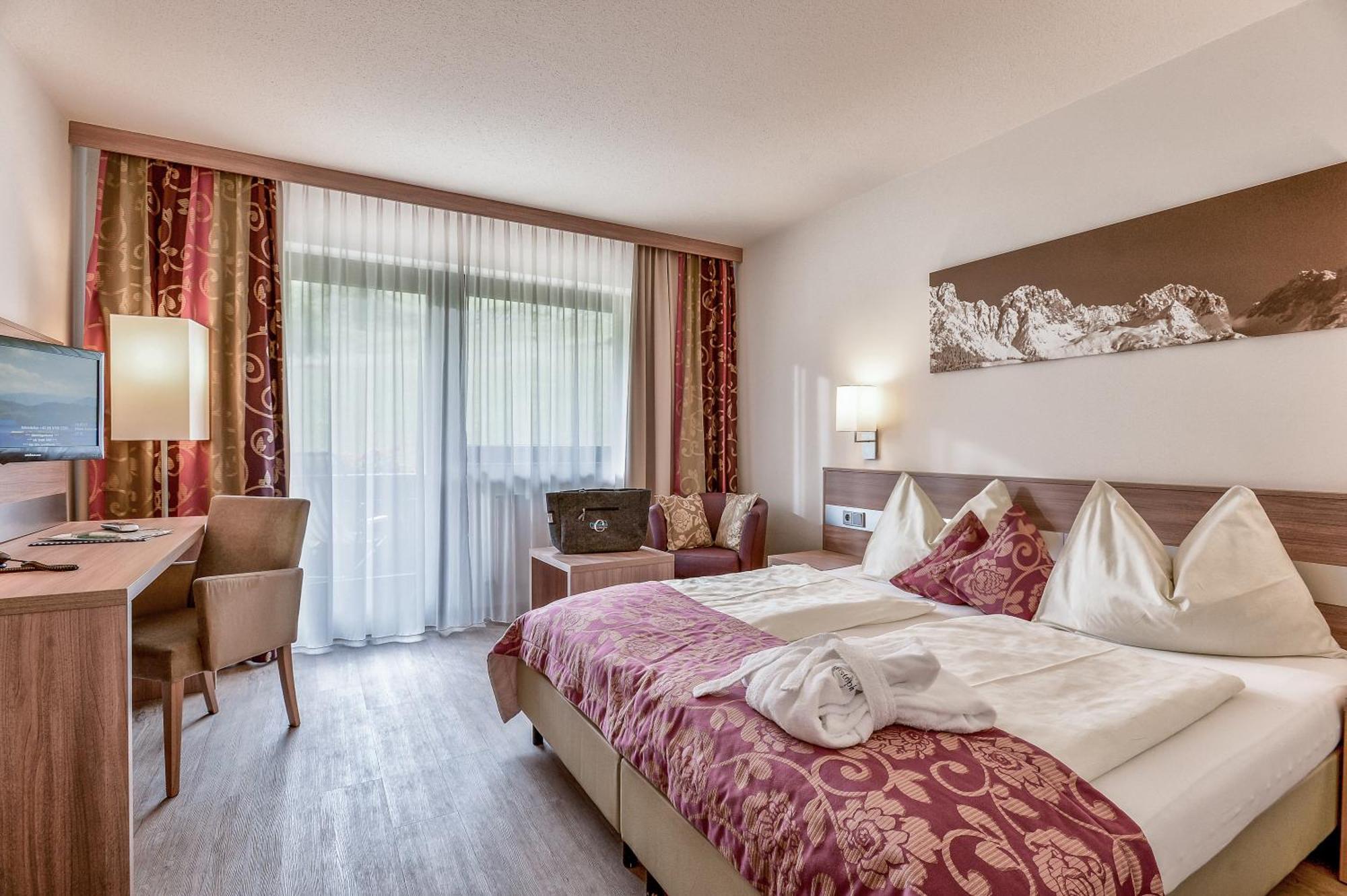 Double Room,917822845:JPEG