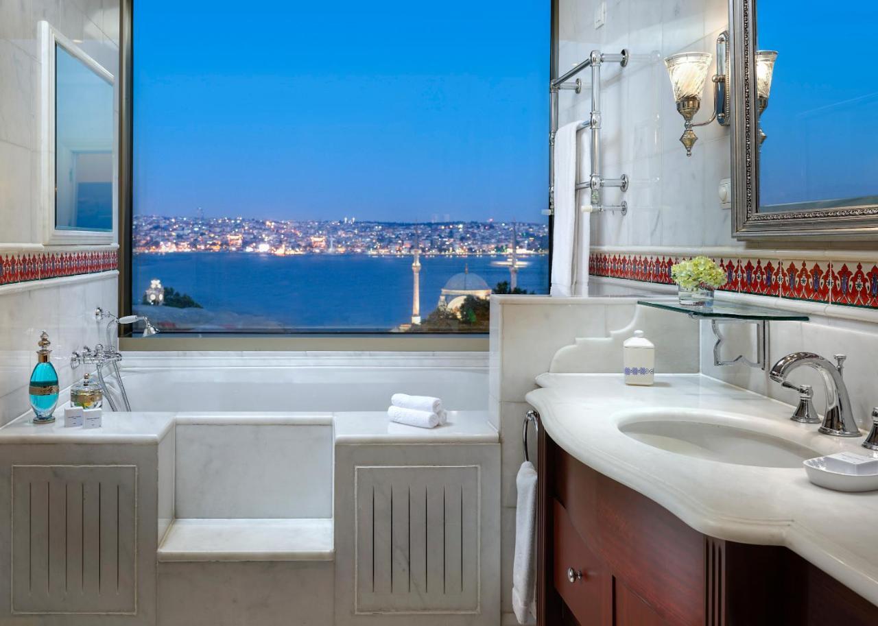 Präsidentensuite mit Kingsize-Bett, Terrasse, Whirlpool, Blick auf den Bosporus und Zugang zur Club Lounge