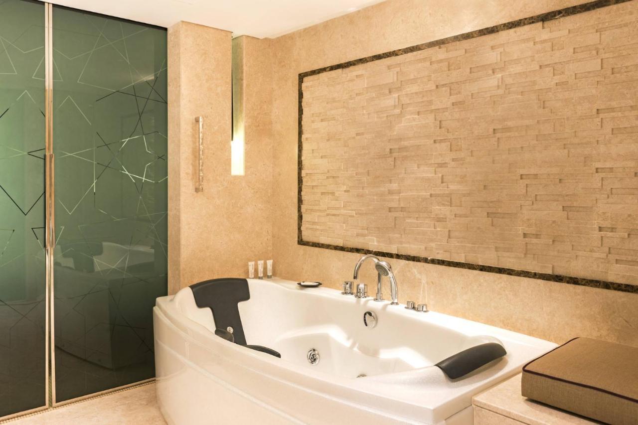 Le Royal Club Zimmer mit Zugang zur Executive-Lounge – größeres Zimmer
