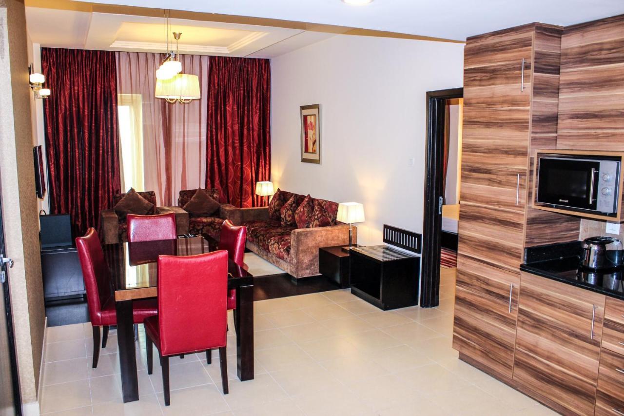One-Bedroom Apartment,766486939:JPEG