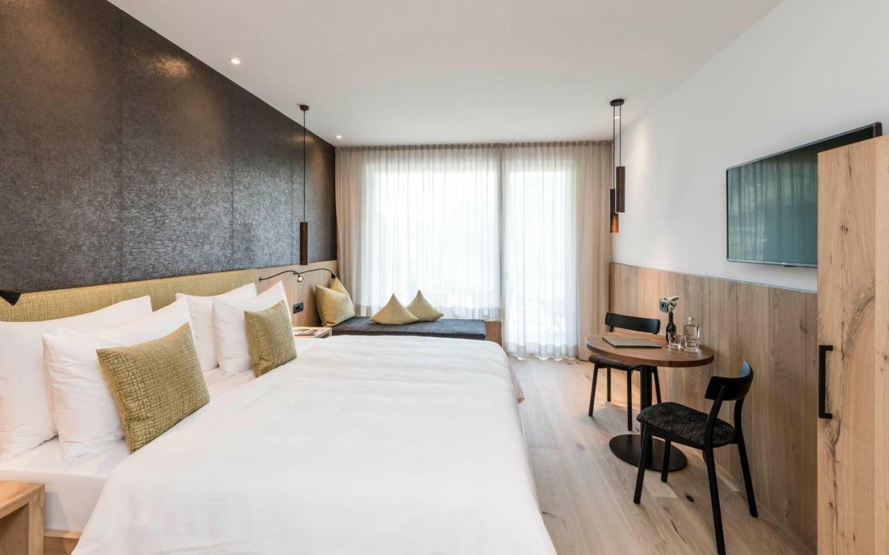 Doppelzimmer mit Balkon